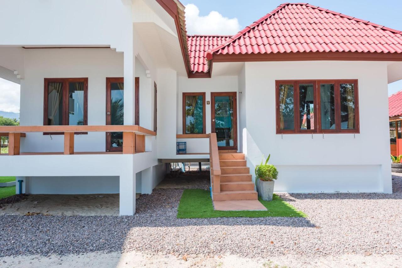 The Boutique Khanom Exterior photo
